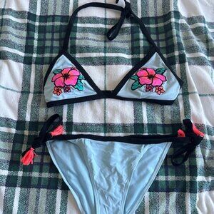 Bikini top & bottoms